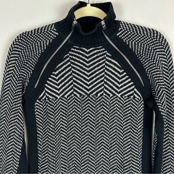 Tommy Hilfiger Black White Chevron Zipper Mock Turtleneck Sweater M - Picture 2 of 7